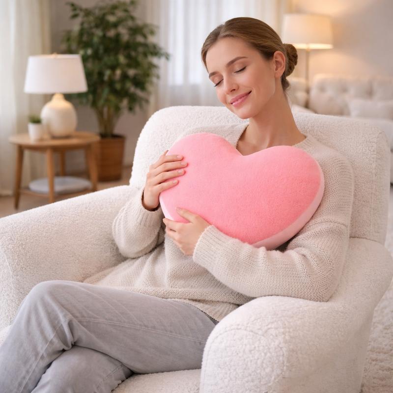 Femme Coussin Coeur Rose