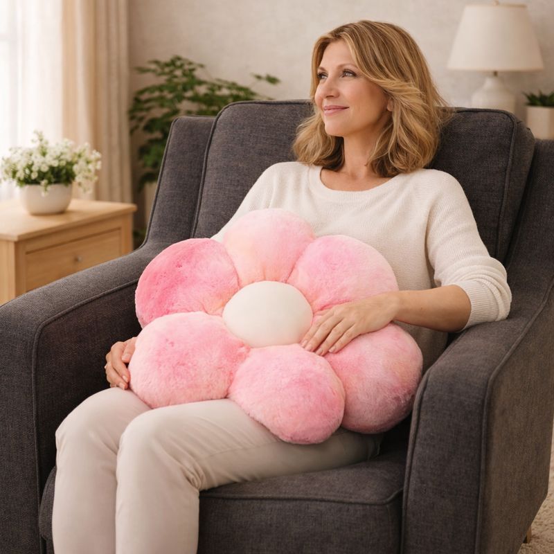 Femme Coussin Fleur Tie and Day