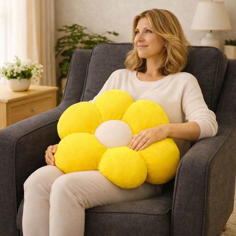 Femme Coussin Fleur jaune