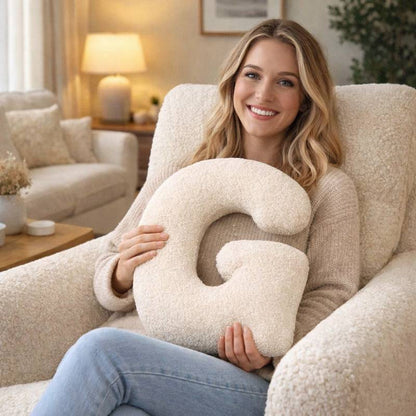 Femme Coussin Lettre G