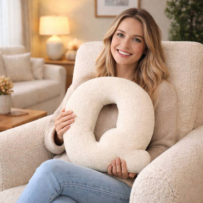 Femme Coussin Lettre Q