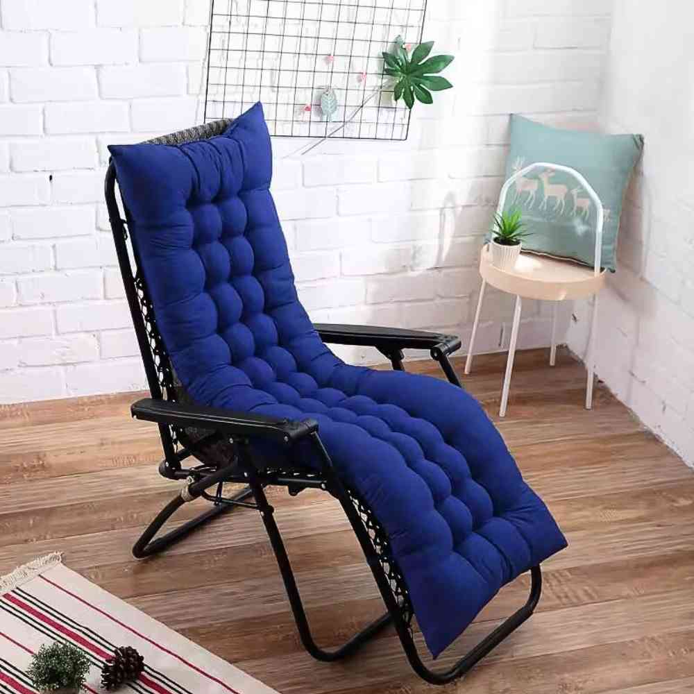 Coussin Chaise Longue bleu sur un transat