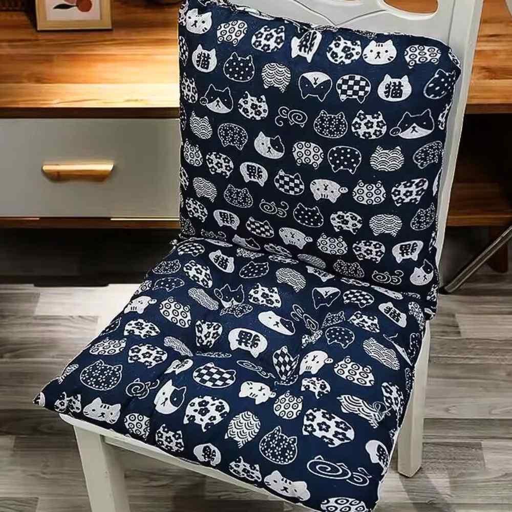 Coussin de Chaise avec Dossier​ bleu marine dans un salon de maison