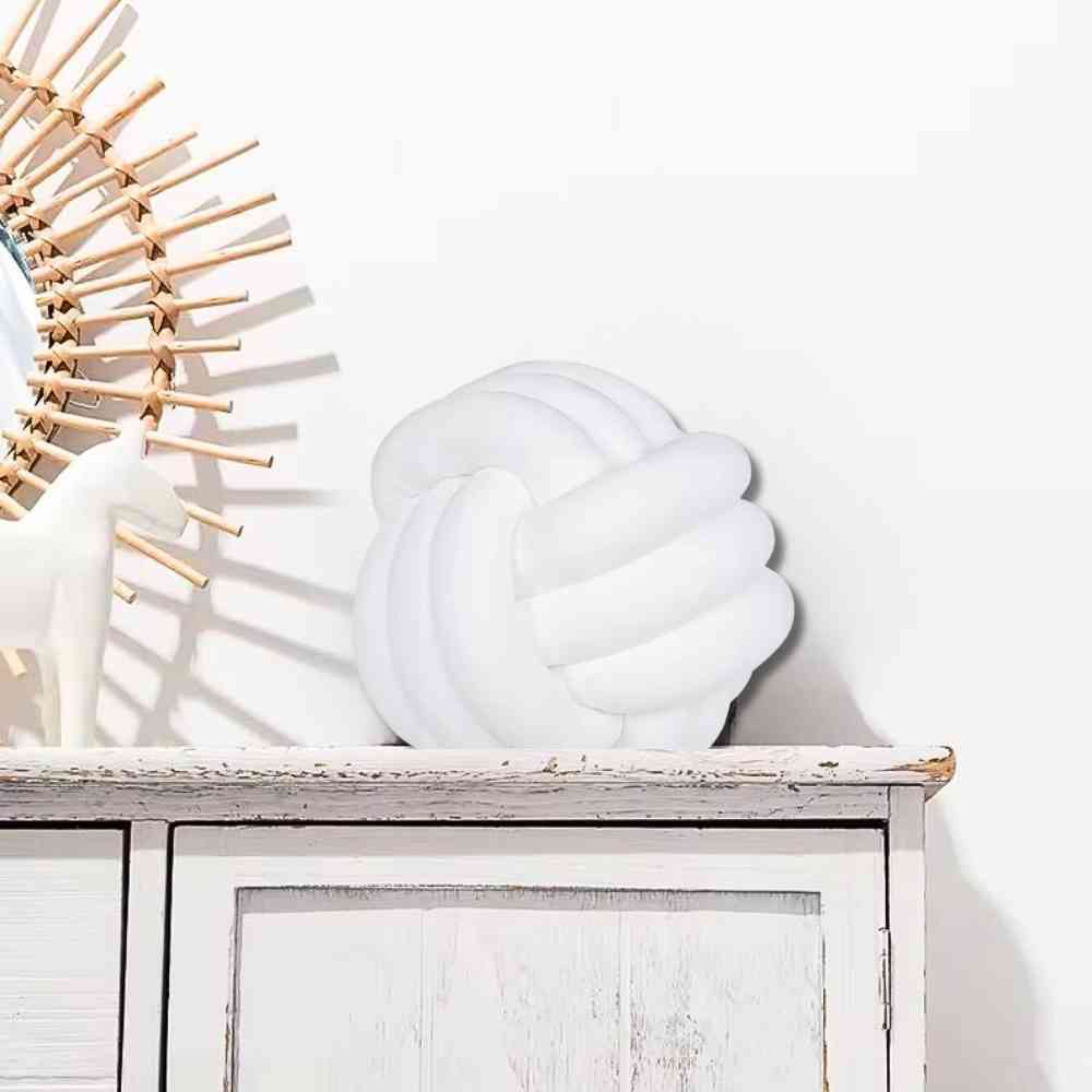 Décoration cocooning avec le Coussin Noeud​ Blanc
