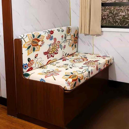 Housse Banquette Camping Car à fleurs​ sur un beau banc