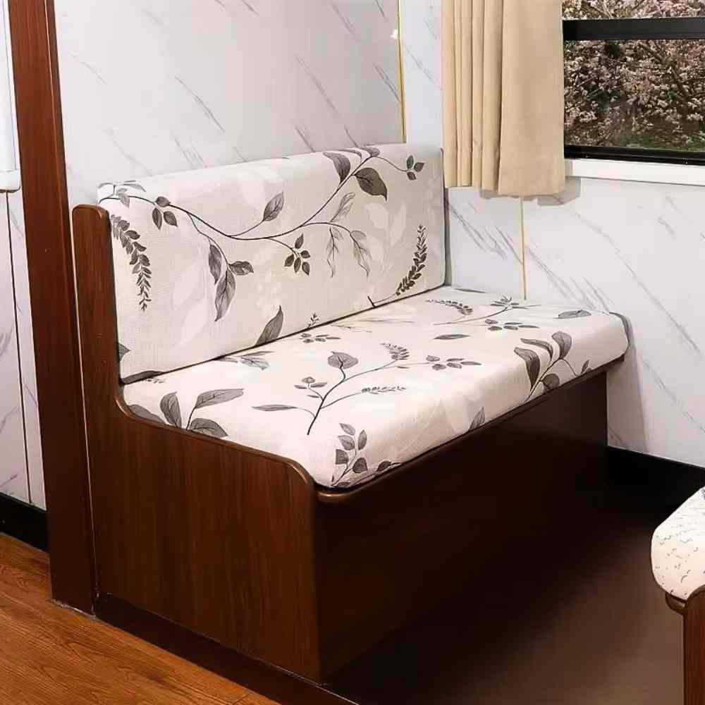 Housse Banquette Camping Car nature​ sur un banc