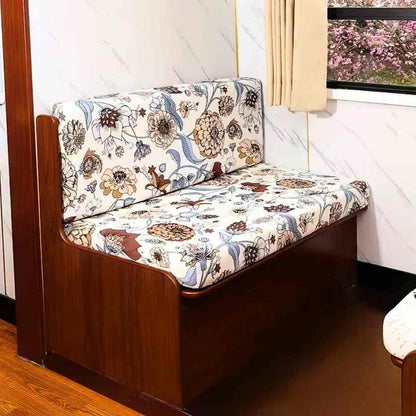 le banc avec la Housse Banquette Camping Car printemps​